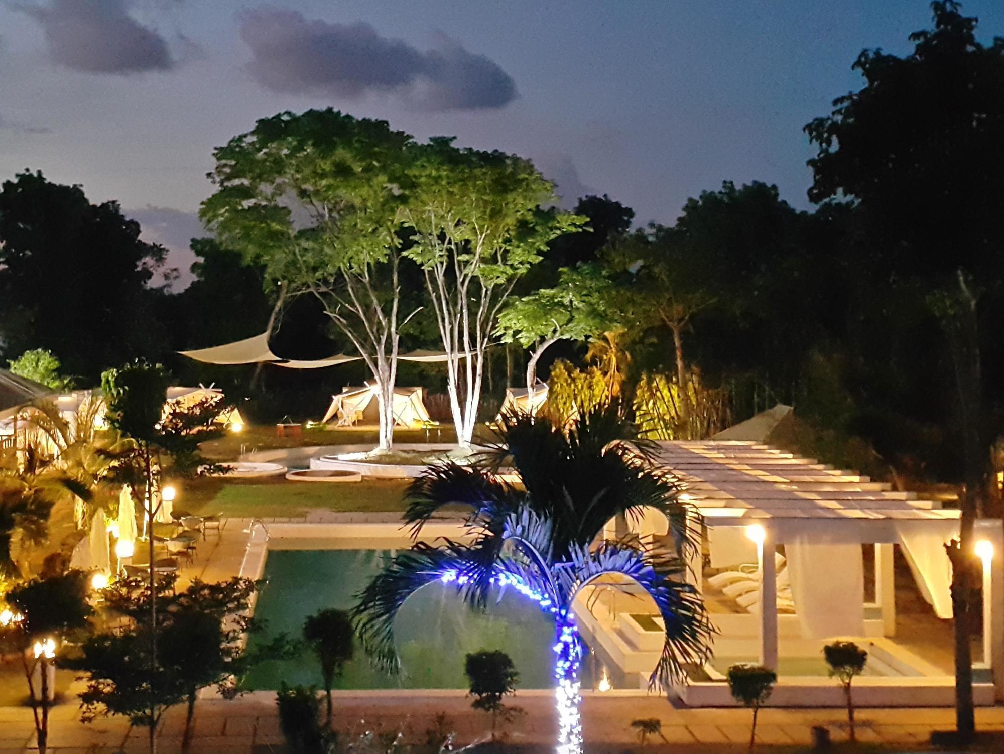 Blue Hotel And Resort Calamba  Exteriér fotografie